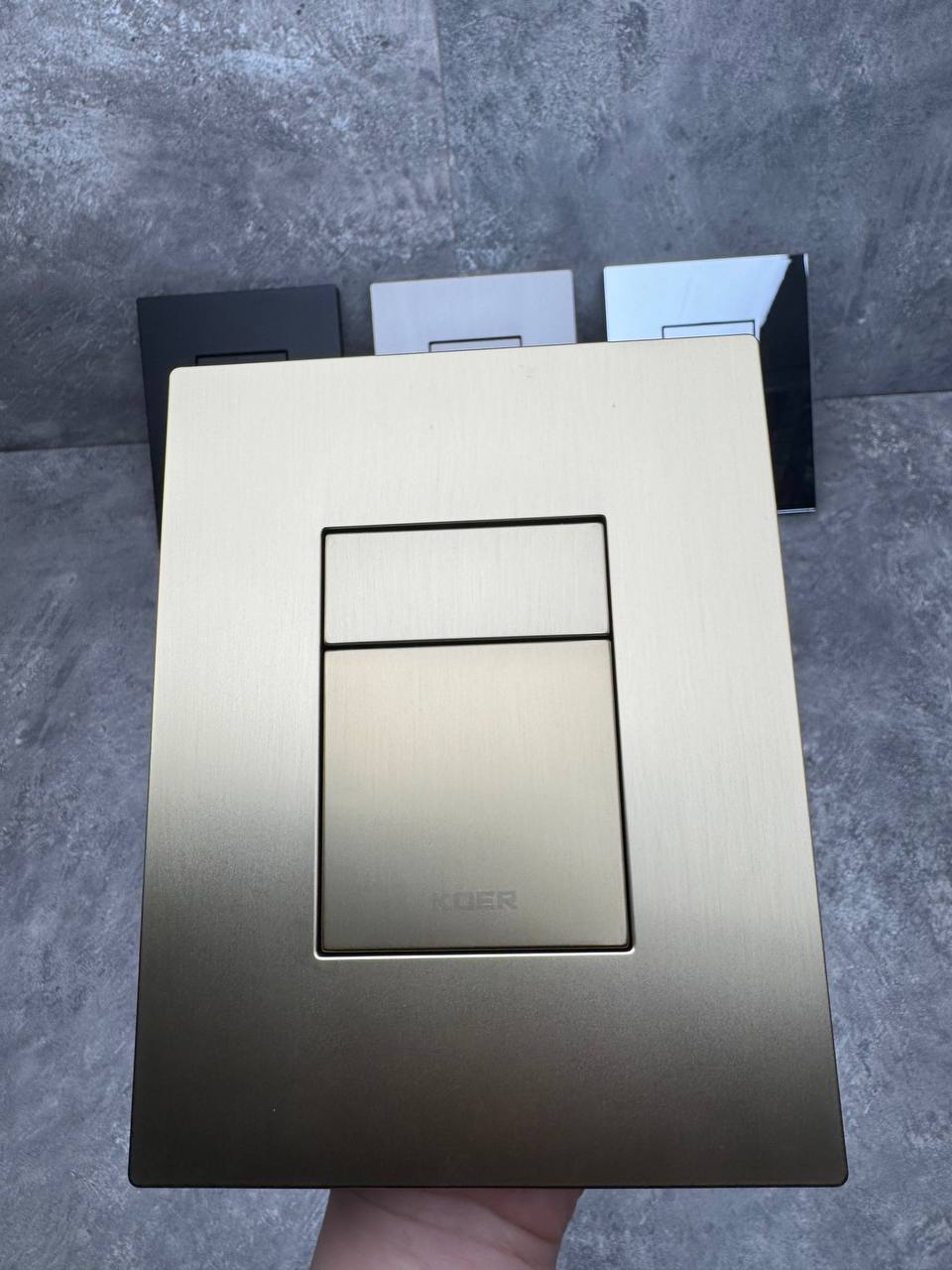 Панель змиву KOER KT-0607-12 157x198x3mm пластикова, кнопка квадратна (колір матове золото) (KR5715)