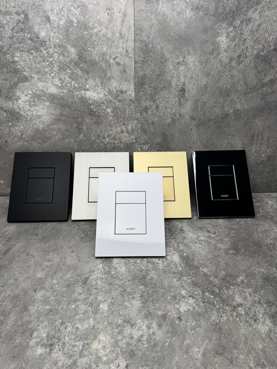 Панель змиву KOER KT-0607-12 157x198x3mm пластикова, кнопка квадратна (колір матове золото) (KR5715)