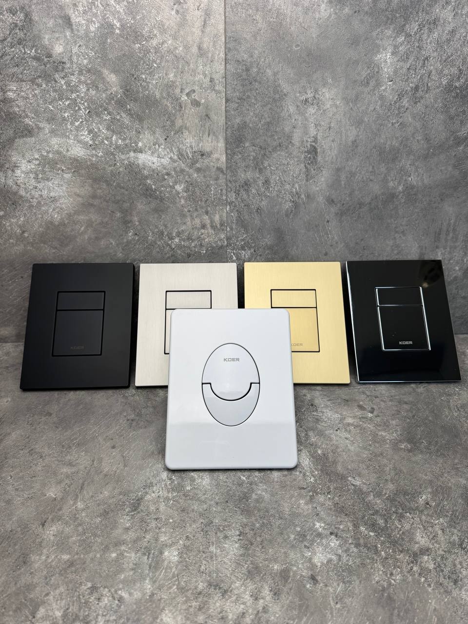 Панель змиву KOER KT-0606-01 157x198x3mm пластикова, кнопка закруглена (колір хром) (KR5342)